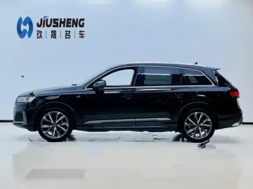 2024 Audi Q7 с пробегом 42 000 км