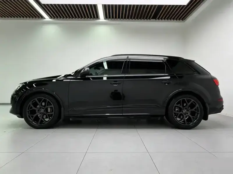 2024 Audi Q7 с пробегом 39 800 км