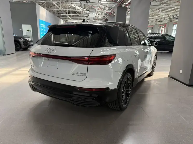 2022 Audi Q5 e-tron с пробегом 47 000 км