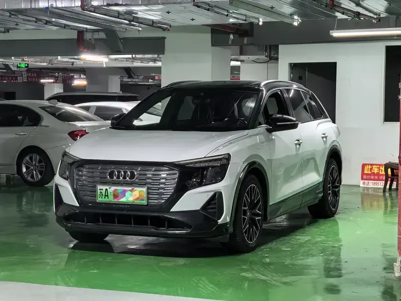 2022 Audi Q5 e-tron с пробегом 97 000 км