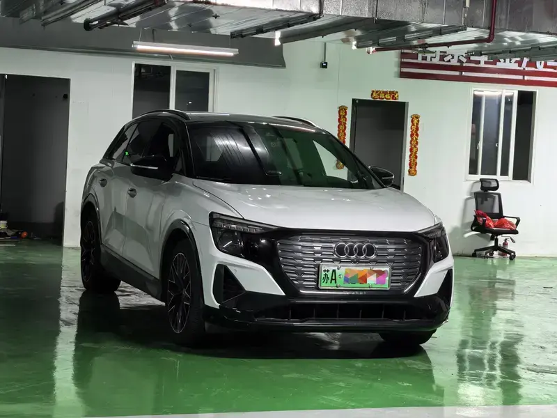 2022 Audi Q5 e-tron с пробегом 97 000 км