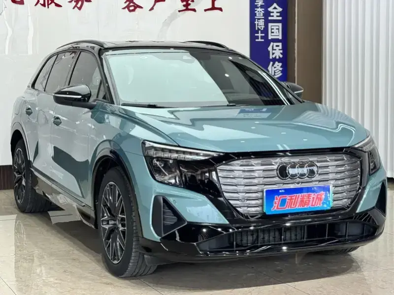 2023 Audi Q5 e-tron с пробегом 10 000 км