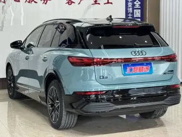2023 Audi Q5 e-tron с пробегом 10 000 км