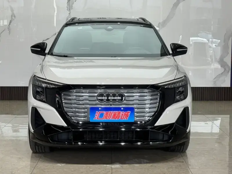 2023 Audi Q5 e-tron с пробегом 44 800 км