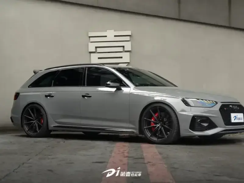 2021 Audi RS 4 с пробегом 70 000 км