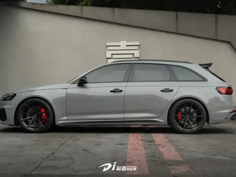 2021 Audi RS 4 с пробегом 70 000 км