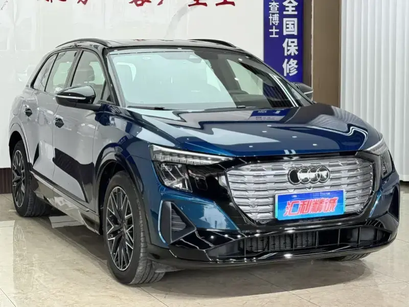 2023 Audi Q5 e-tron с пробегом 10 000 км