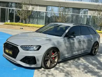 Audi RS 4