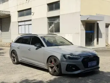 2021 Audi RS 4 с пробегом 60 000 км