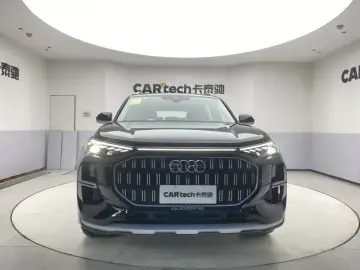 2025 Audi Q6 с пробегом 1 000 км