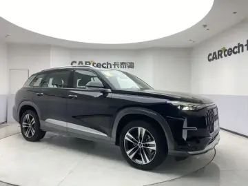 2025 Audi Q6 с пробегом 1 000 км