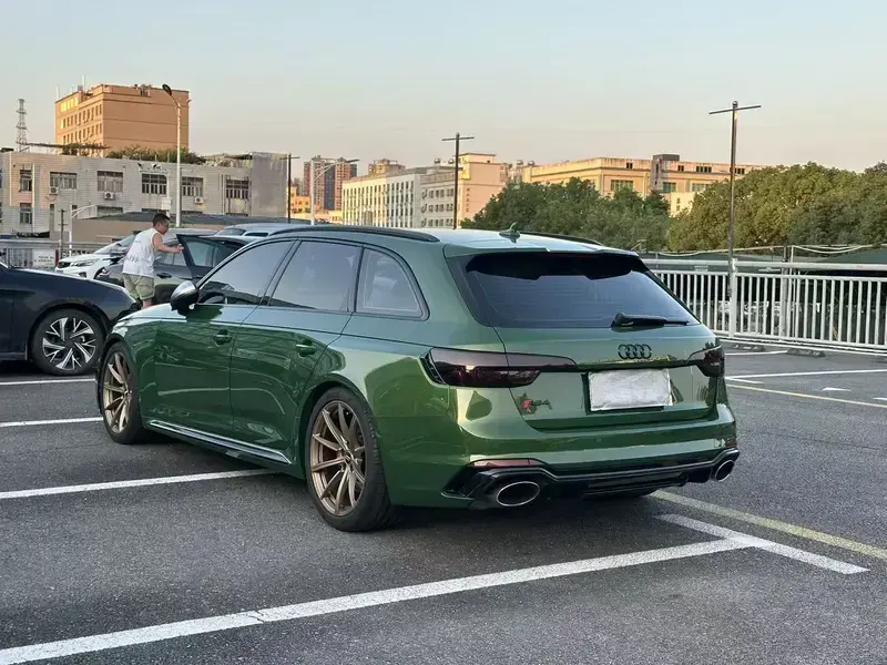 2019 Audi RS 4 с пробегом 64 000 км