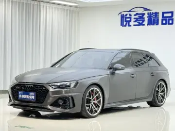 2022 Audi RS 4 с пробегом 40 000 км