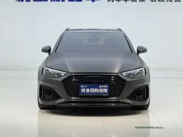 2022 Audi RS 4 с пробегом 40 000 км