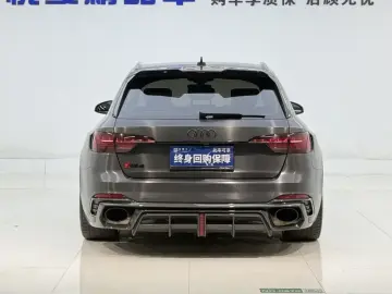 2022 Audi RS 4 с пробегом 40 000 км