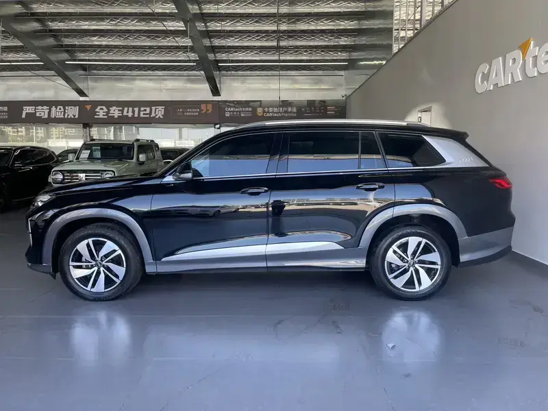 2024 Audi Q6 с пробегом 76 000 км