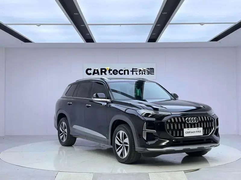 2023 Audi Q6 с пробегом 31 000 км