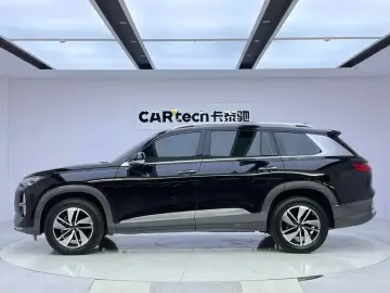 2023 Audi Q6 с пробегом 31 000 км