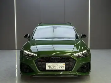 2021 Audi RS 4 с пробегом 37 000 км