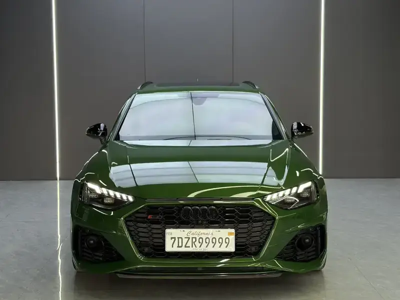 2021 Audi RS 4 с пробегом 37 000 км