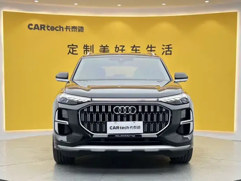 2025 Audi Q6 с пробегом 26 000 км