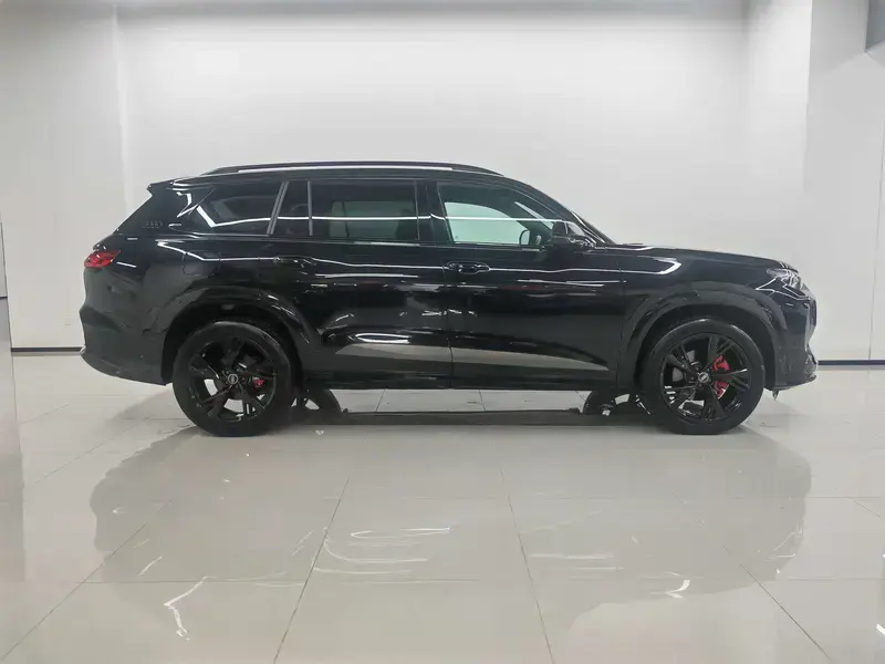2024 Audi Q6 с пробегом 1 600 км