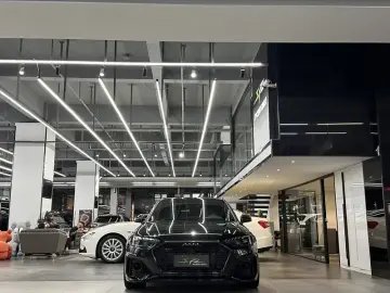 2021 Audi RS 4 с пробегом 73 000 км