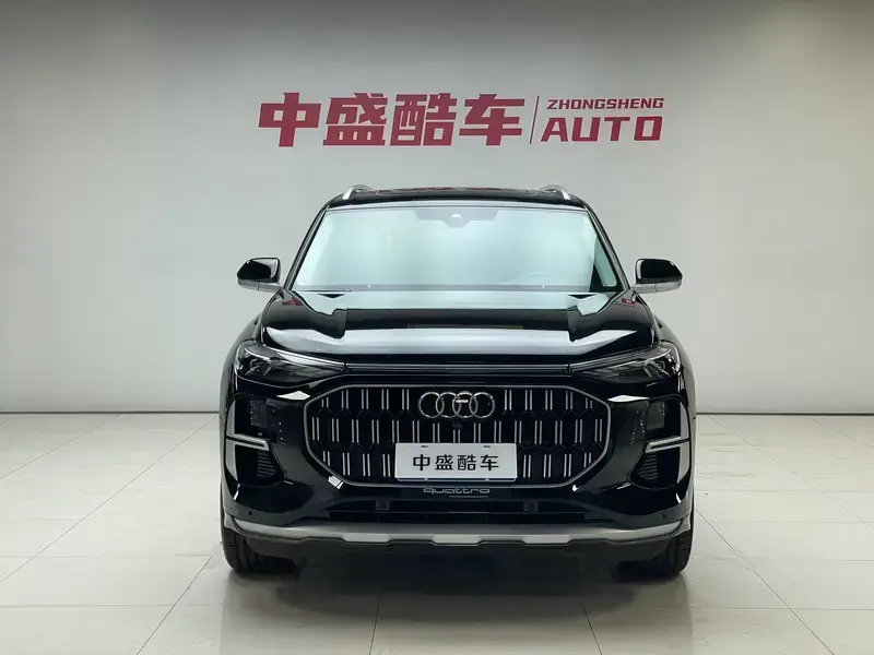 2024 Audi Q6 с пробегом 7 700 км