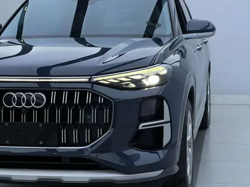2023 Audi Q6 с пробегом 34 000 км