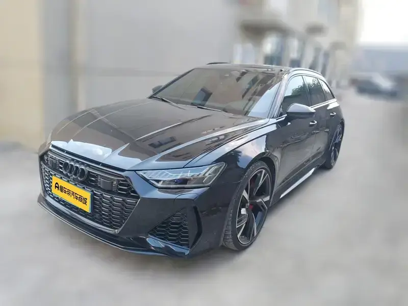 2022 Audi RS 6 с пробегом 10 900 км