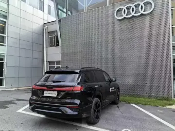 2024 Audi Q6 с пробегом 6 100 км