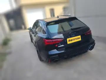 2022 Audi RS 6 с пробегом 10 900 км