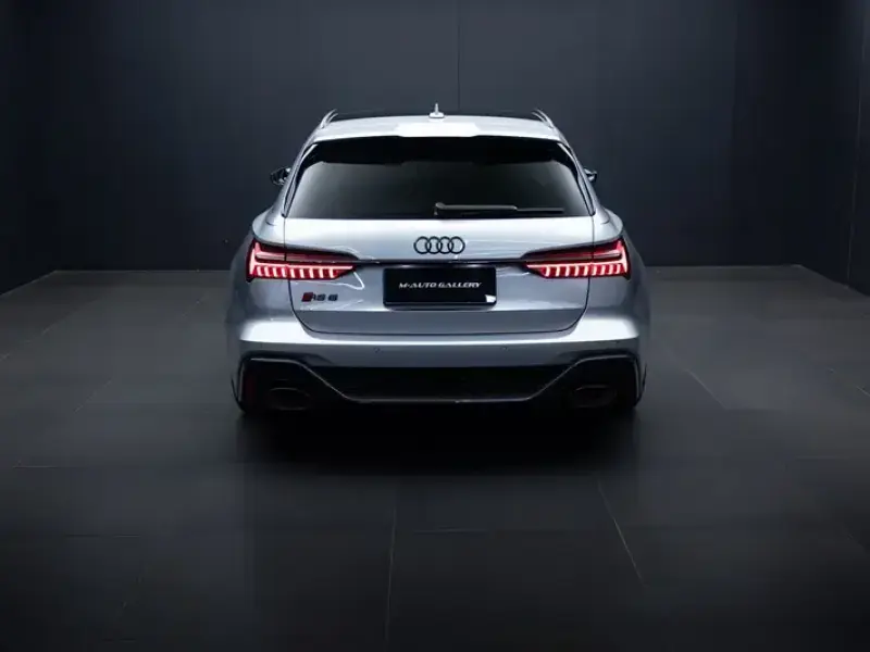 2022 Audi RS 6 с пробегом 33 000 км