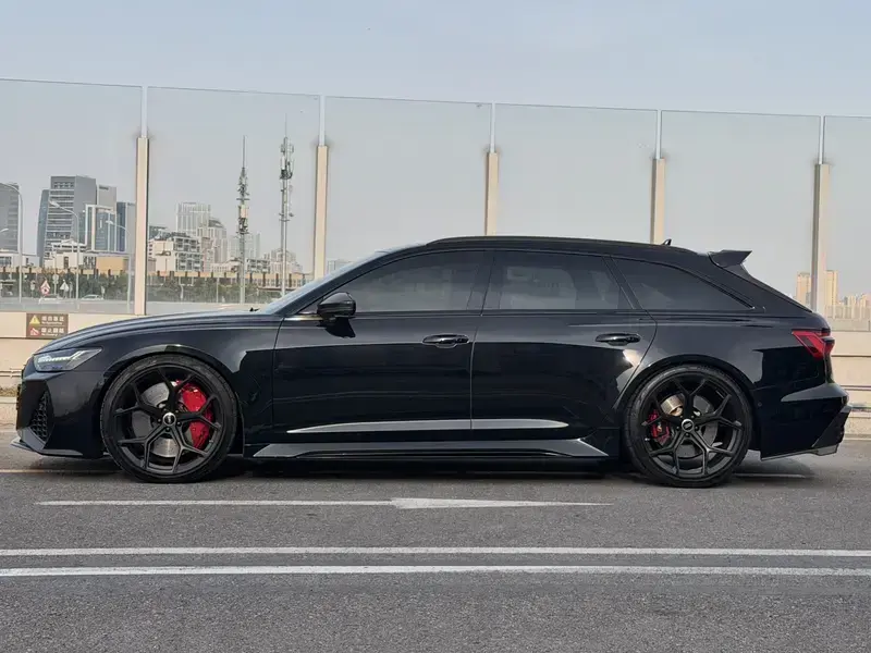 2021 Audi RS 6 с пробегом 45 000 км