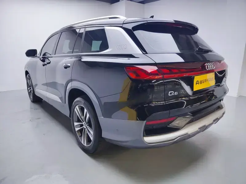2023 Audi Q6 с пробегом 52 400 км