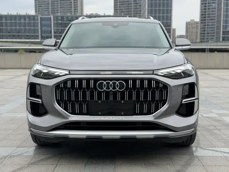 2023 Audi Q6 с пробегом 76 000 км