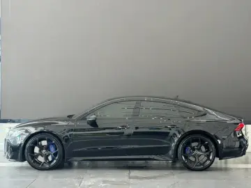 2021 Audi RS 7 с пробегом 52 000 км