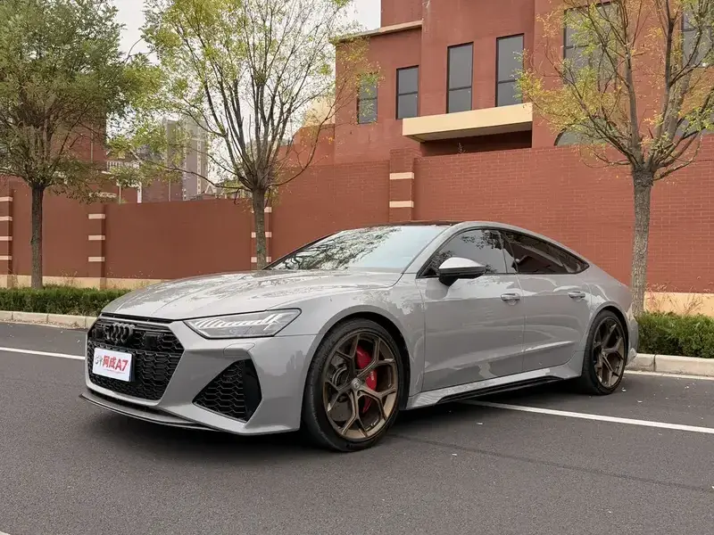 2024 Audi RS 7 с пробегом 11 000 км