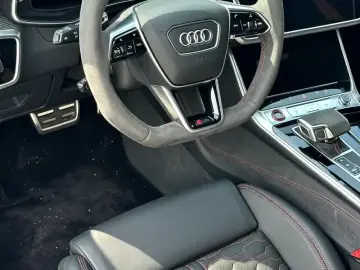 2024 Audi RS 7 с пробегом 11 000 км
