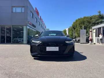2025 Audi RS 7 с пробегом 2 000 км
