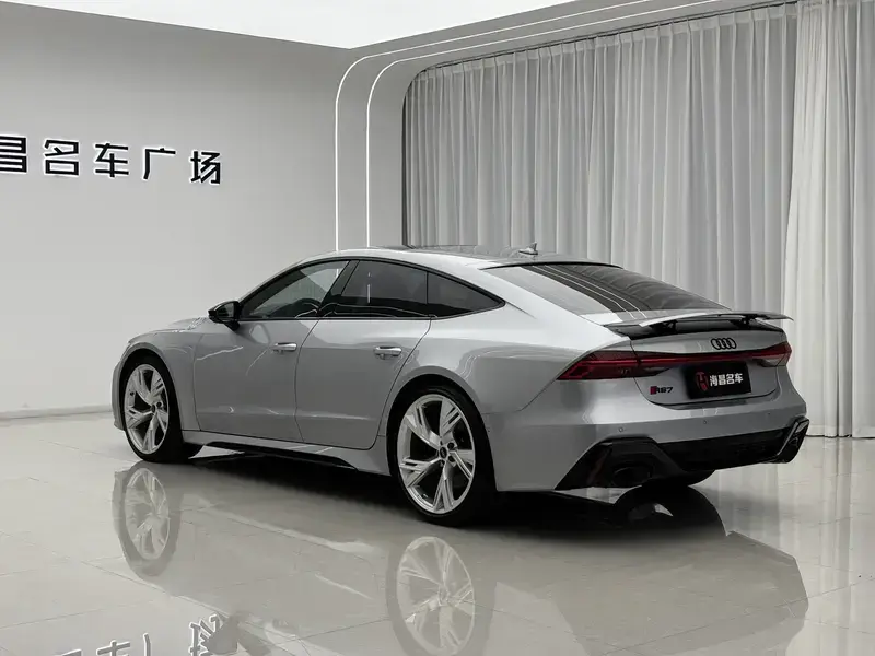 2021 Audi RS 7 с пробегом 63 000 км