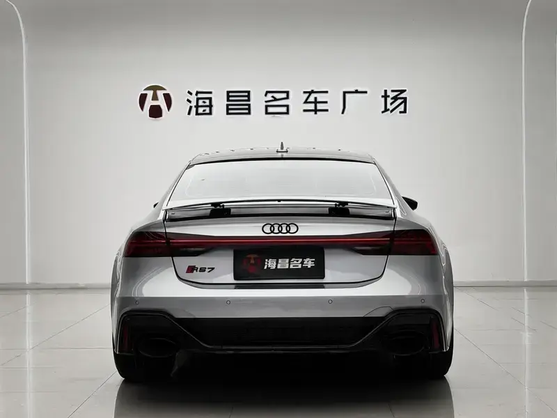 2021 Audi RS 7 с пробегом 63 000 км