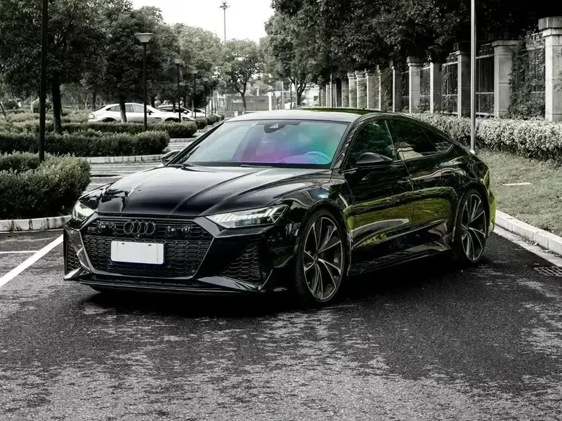 2022 Audi RS 7 с пробегом 28 000 км