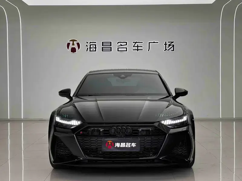 2022 Audi RS 7 с пробегом 43 000 км