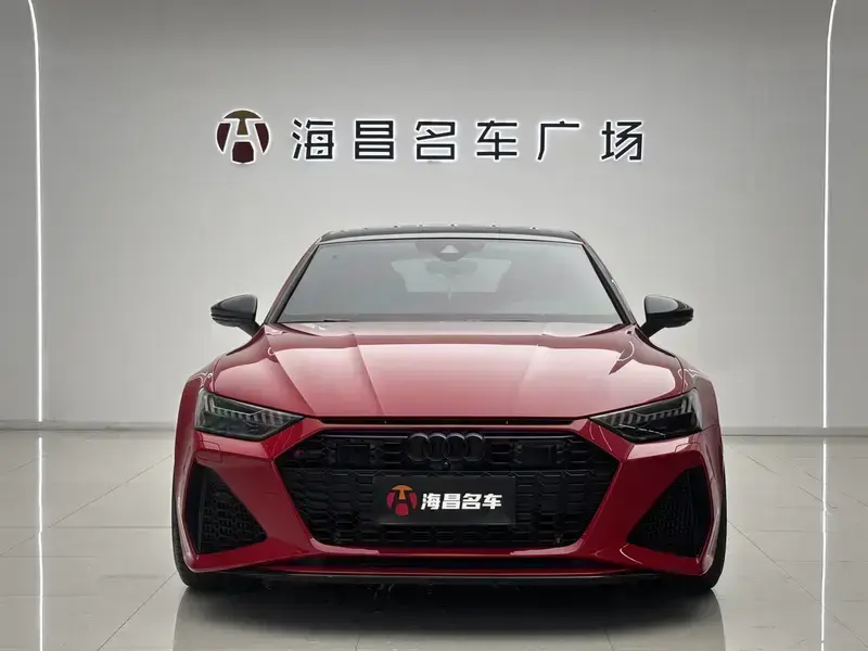 2021 Audi RS 7 с пробегом 11 000 км