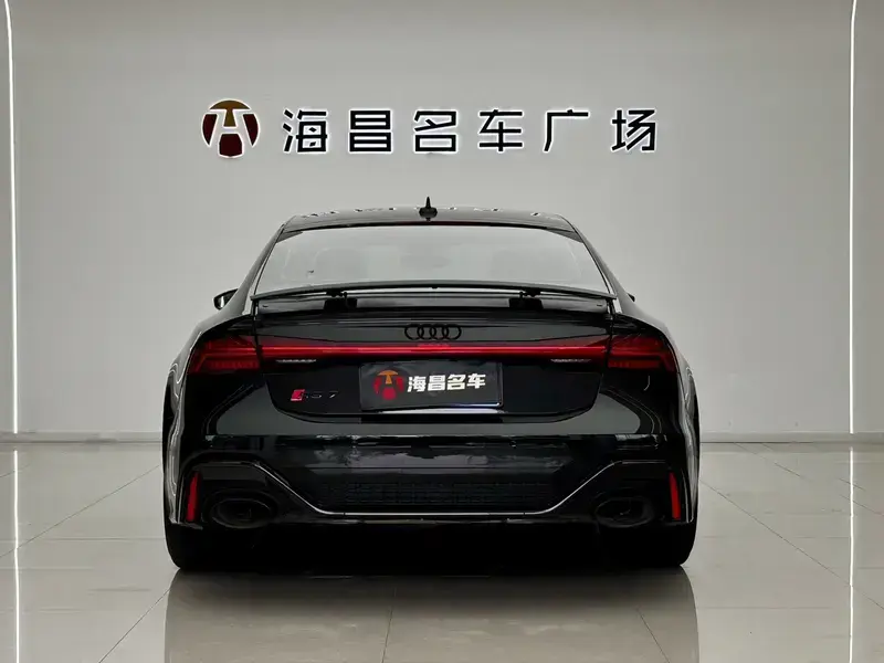 2021 Audi RS 7 с пробегом 56 000 км