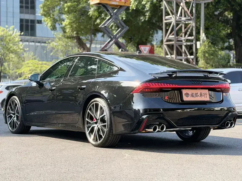 2022 Audi S7 с пробегом 59 000 км