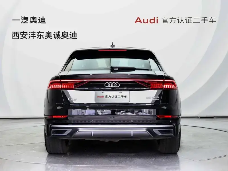 2023 Audi Q8 с пробегом 28 000 км