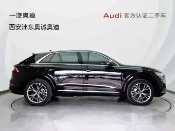2023 Audi Q8 с пробегом 28 000 км