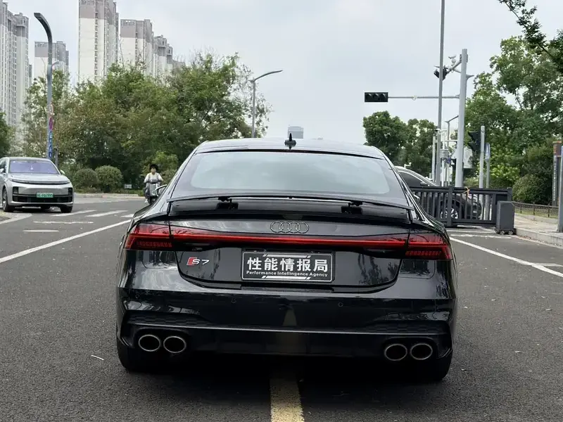 2021 Audi S7 с пробегом 79 800 км